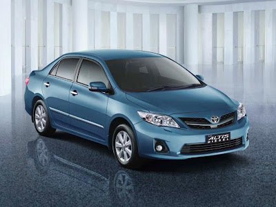 Toyota Corolla Altis (2012) Front Side 2