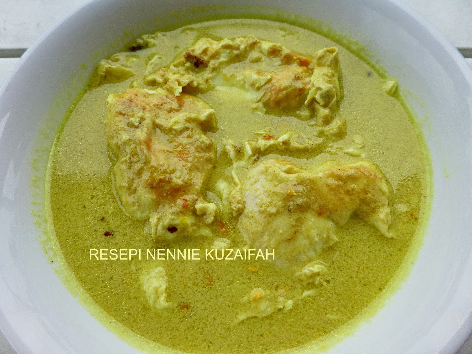 RESEPI NENNIE KHUZAIFAH: Masak lemak cili api telur itik