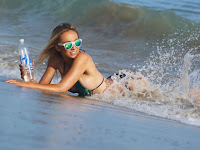 Nausicaa sexy bikini body for 138 Water photo shoot