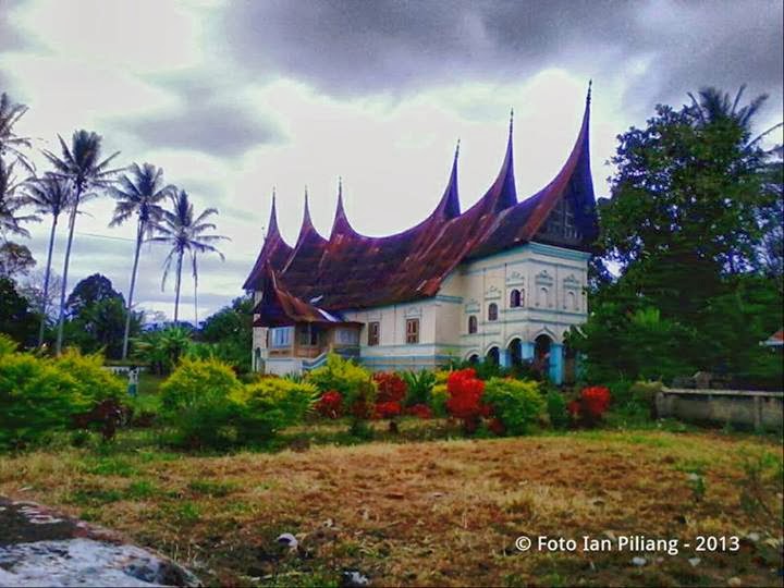 [Foto] Koleksi Rumah Gadang Minangkabau  MINANG KABAU