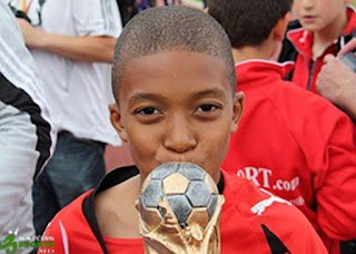 Foto Kylian Mbappé kidstar Pemain Muda Terbaik