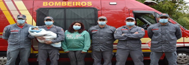 Bombeiros que salvaram bebê engasgada reencontram a família  -  Adamantina Notìcias