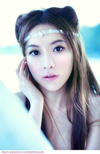 Foto Hot Artis Cantik China, Jiang Yihan - Ada Yang Asik