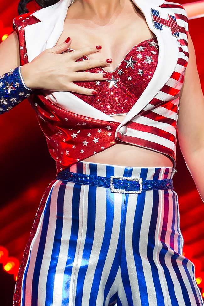 Star Spangled Touch - Katy Perry in Concert, by Bonnie Lautenberg (2016). From Lautenberg’s Pop Rocks series. Dye sublimation onto aluminum (5 ft. x 3.3 ft.)