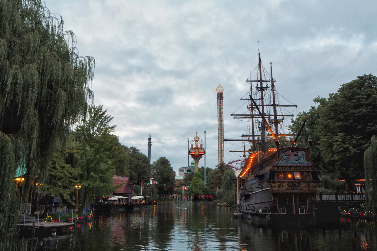 Les jardins de Tivoli, parc d'attraction de Copenhague