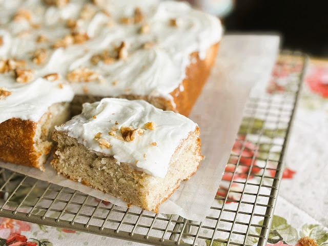 Amazing Banana Bread Cake