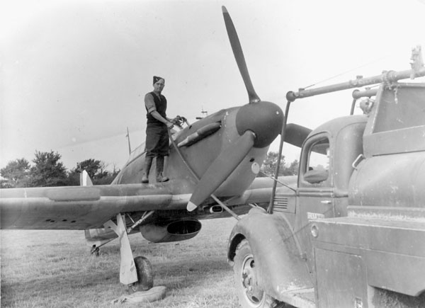 6 October 1940 worldwartwo.filminspector.com Hurricane RCAF Battle of Britain