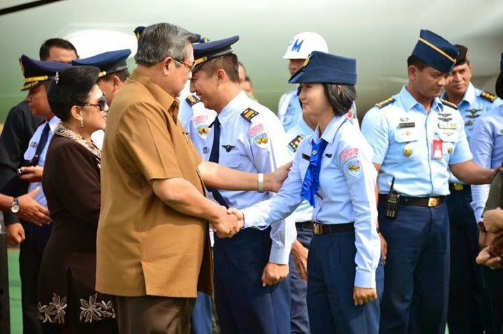 Cantiknya Pramugari Pesawat Kepresidenan RI