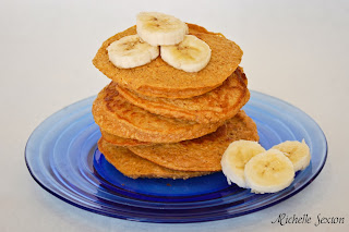 Pumpkin Oat Pancakes with Bananas on the side