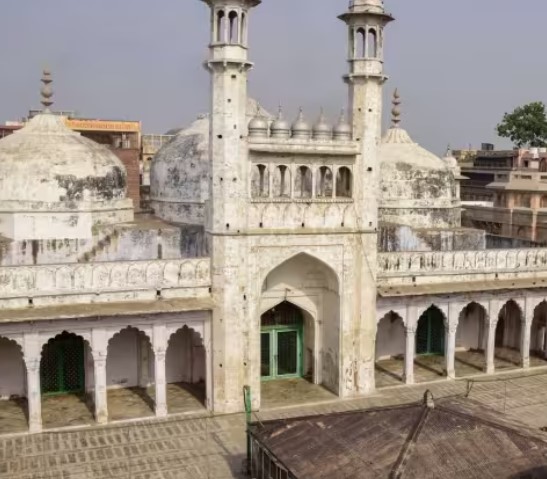 ज्ञानवापी मस्जिद मामले में HC से मुस्लिम पक्ष को बड़ा झटका, अब श्रृंगार गौरी की नियमित पूजा को लेकर होगी सुनवाई