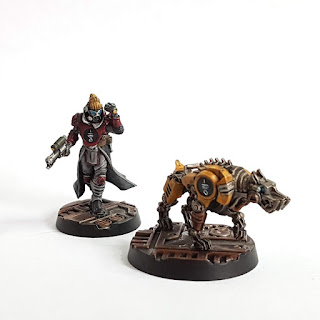 Scrutinator-Primus Servalen and Cyber-Mastiff for Necromunda