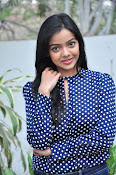 Nithya Shetty dazzling photo shoot-thumbnail-16