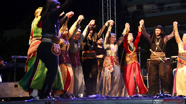 Ποντιακοί χοροί και τραγούδια στο φεστιβάλ της νεολαίας του ΚΚΕ