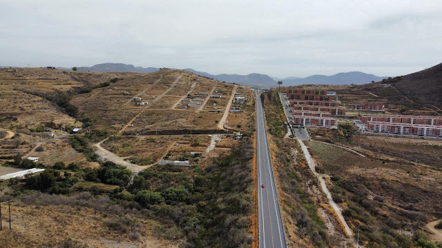 Gracias al presidente AMLO las y los atlixquenses tienen caminos más seguros: Ariadna Ayala