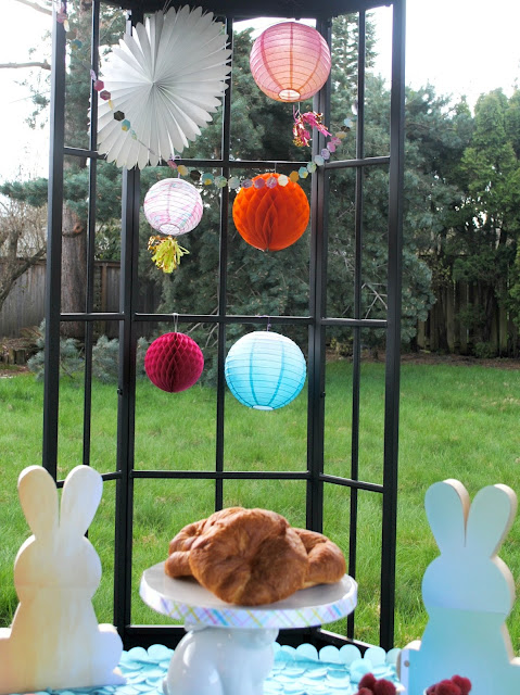 Easter brunch can be easy and fun. Get ideas at FizzyParty.com 