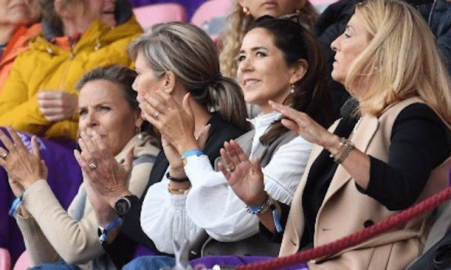 Crown Princess Mary wore a cotton broderie balloon sleeve blouse soft-white by me+em. 2022 World Equestrian Championships