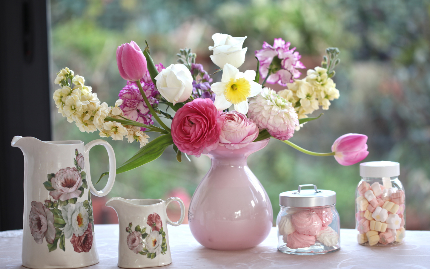 A Bouquet of Flowers Pink Vases HD Wallpaper