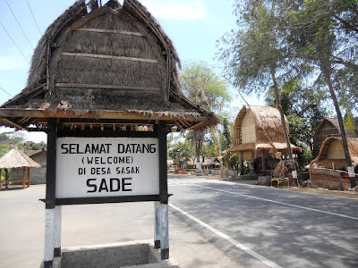 sasak sade lombok travelling in indonesia