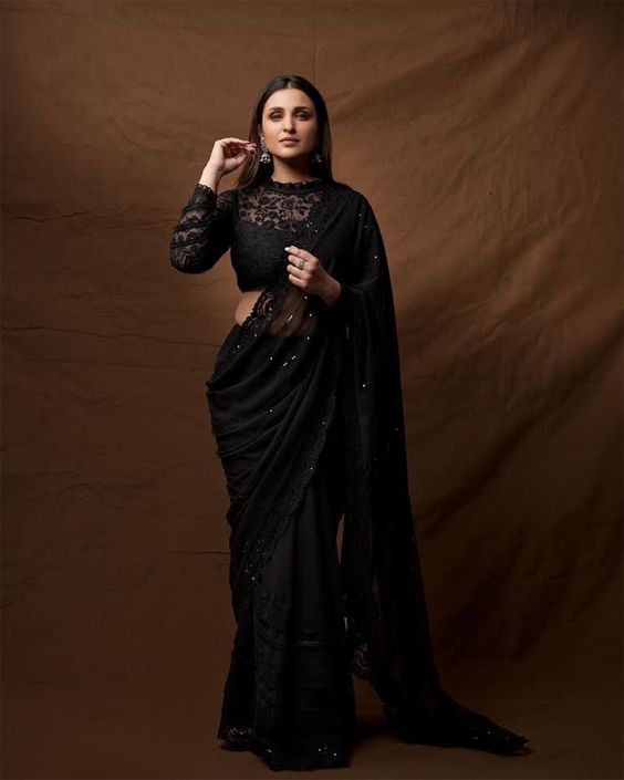 black saree look