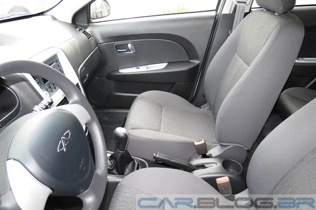 Novo Chery Celer Hatch - interior