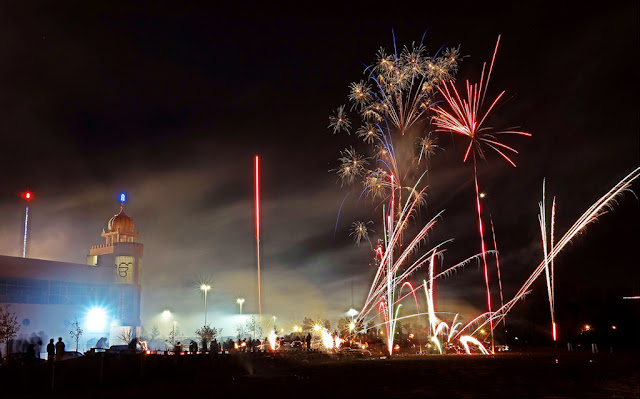 diwali fireworks image | city scene