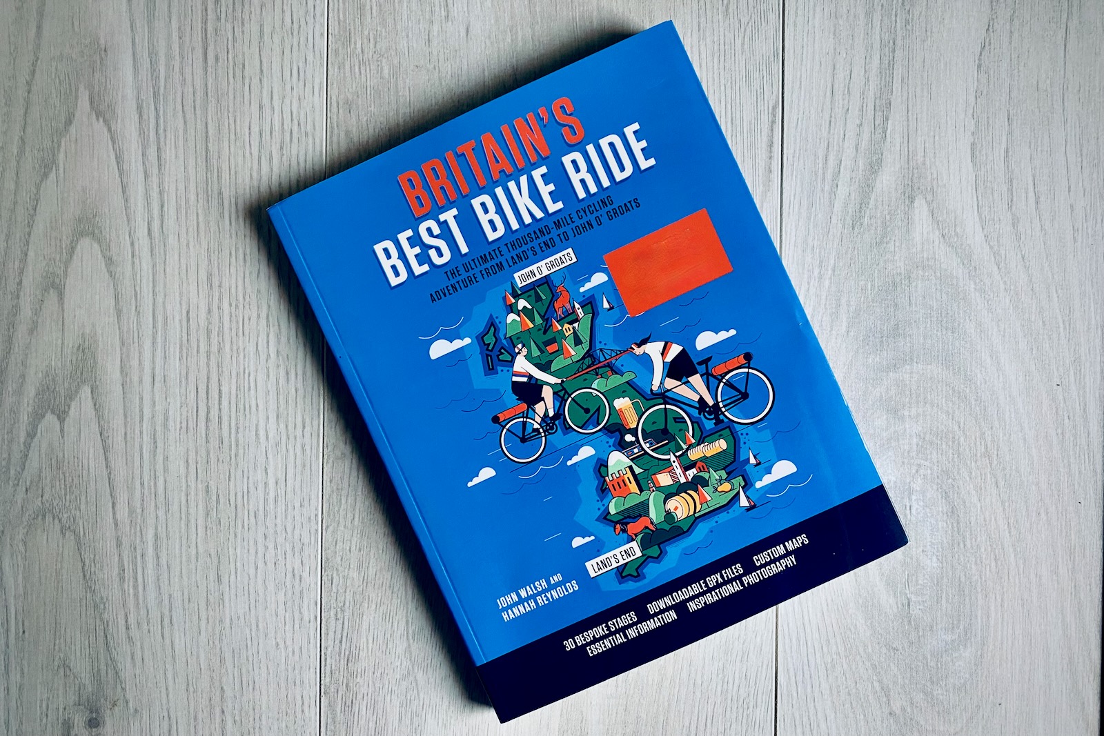 'Britain's Best Bike Ride' by John Walsh and Hannah Reynolds