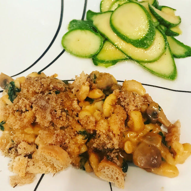 dressed up mac and cheese with marinated zuchini