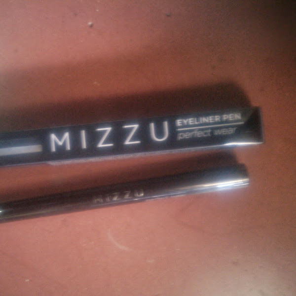 Review: Mizzu Eyeliner Pen (Black)