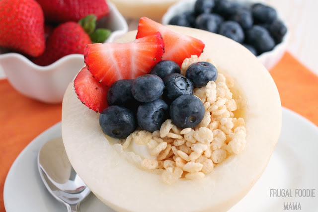 These delicious Rice Krispies Melon Bowls are filled with vanilla yogurt, our favorite fresh fruits, and the snap, crackle, and pop of one of our favorite cereals. #ad