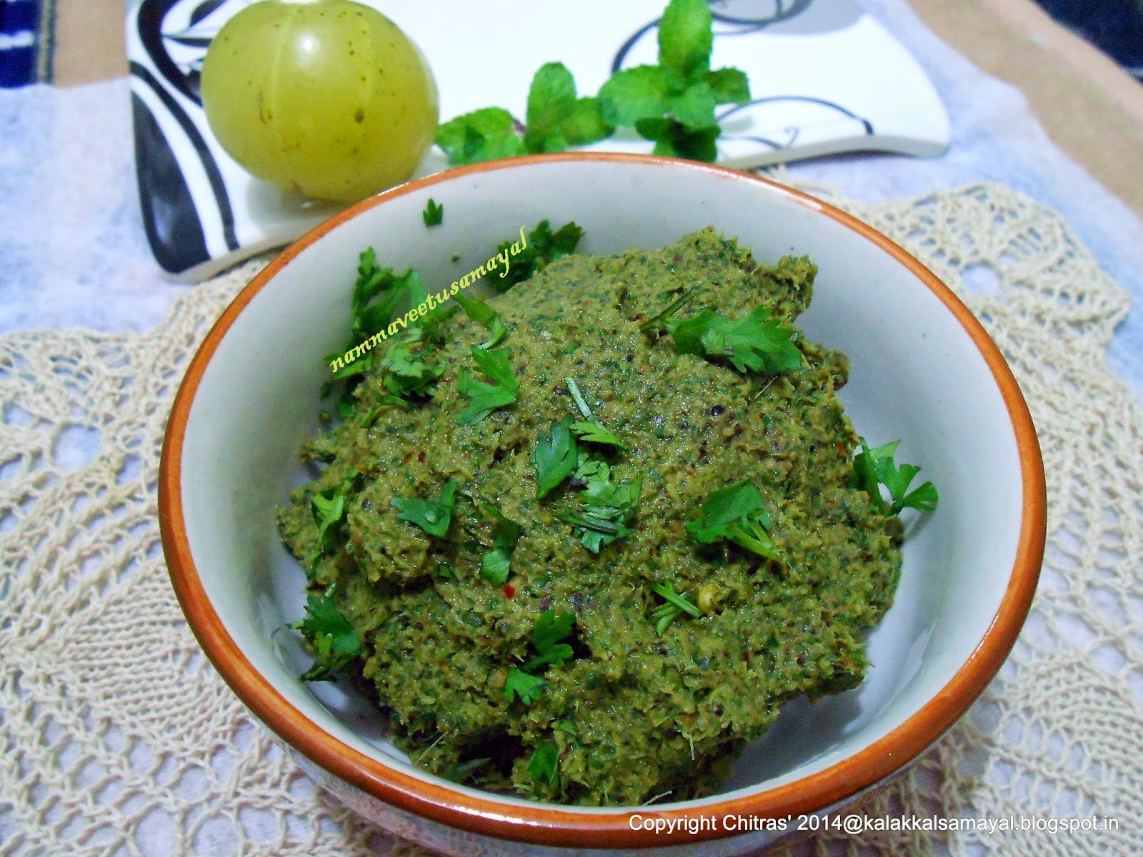 nellikkai pudhina chutney