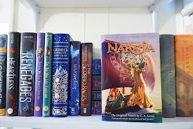 The Chronicles Of Narnia by C.S. Lewis [bookshelf picture/cover image]