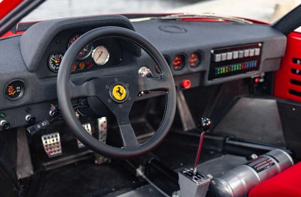 Interior Ferrari 288 GTO Evoluzione