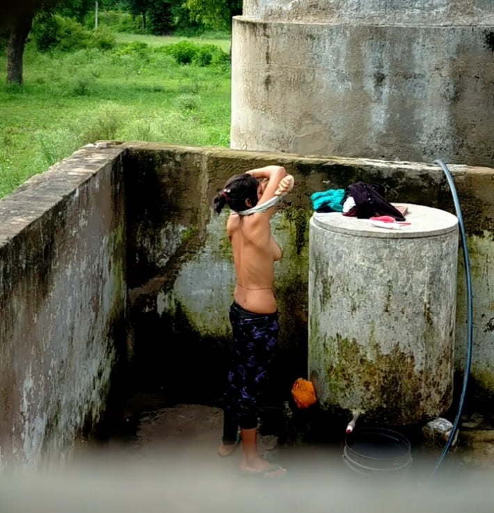 Young Indian teen recorded bathing