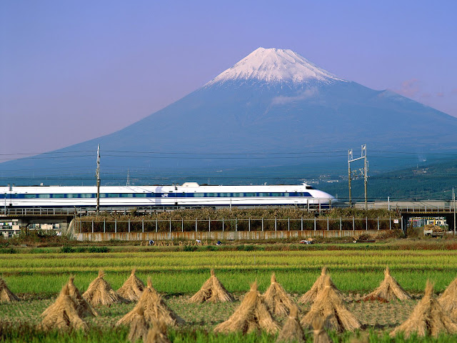 bullet_train%2C_mount_fuji%2C_japan.jpg (1600×1200)