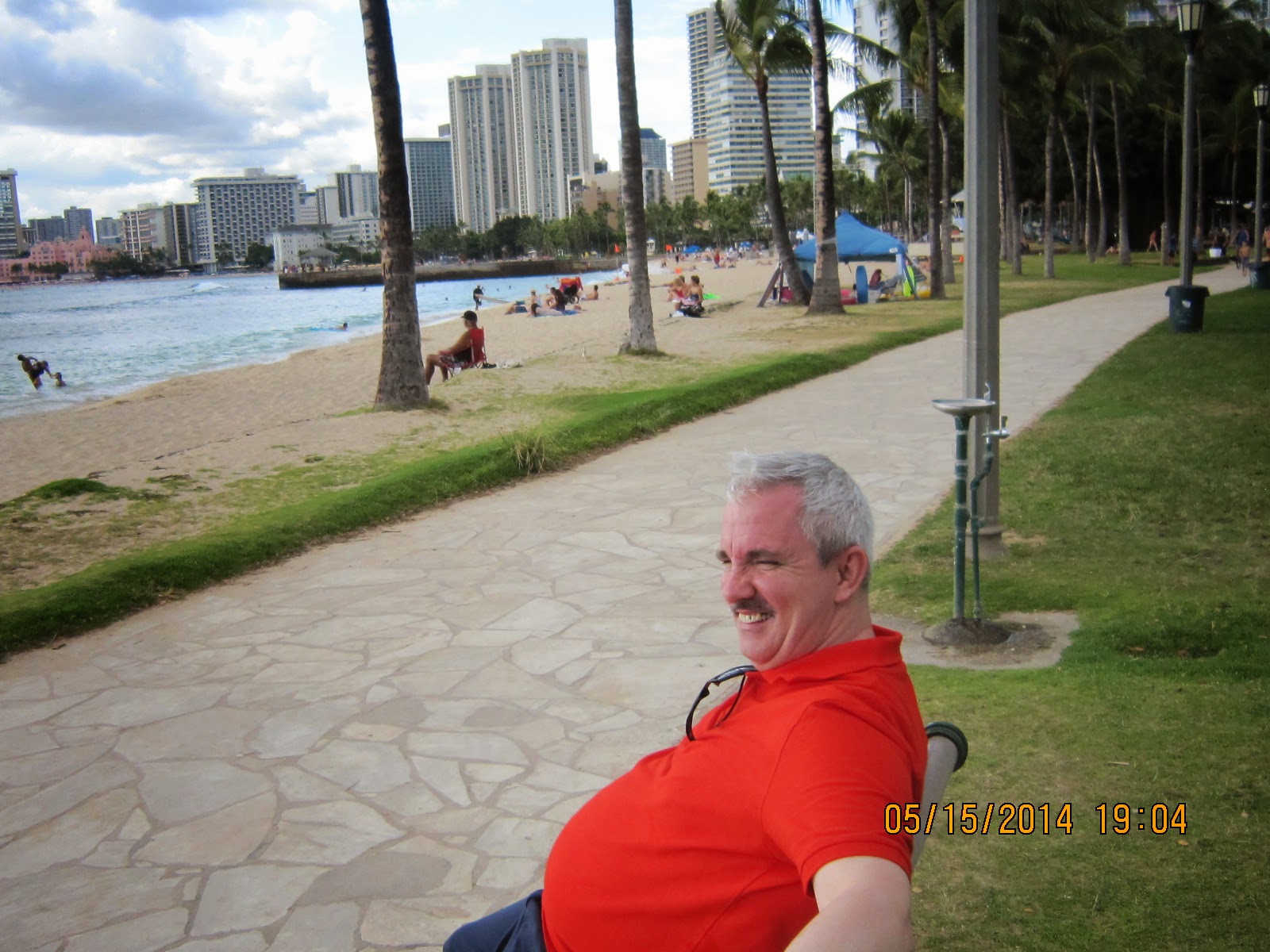 BOB AT WAIKIKI 2014