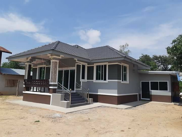 Are you planning to build a Bungalow house design? Is this design your dream house? If yes then you have to see five beautiful bungalow house design in this article before building your own. One of these houses may inspire you and change your design into something more better.   Read more: http://www.jbsolis.com/2018/05/Check-these-5-bungalow-house-design-before-building-your-own.html#ixzz5Fw7M9ydA