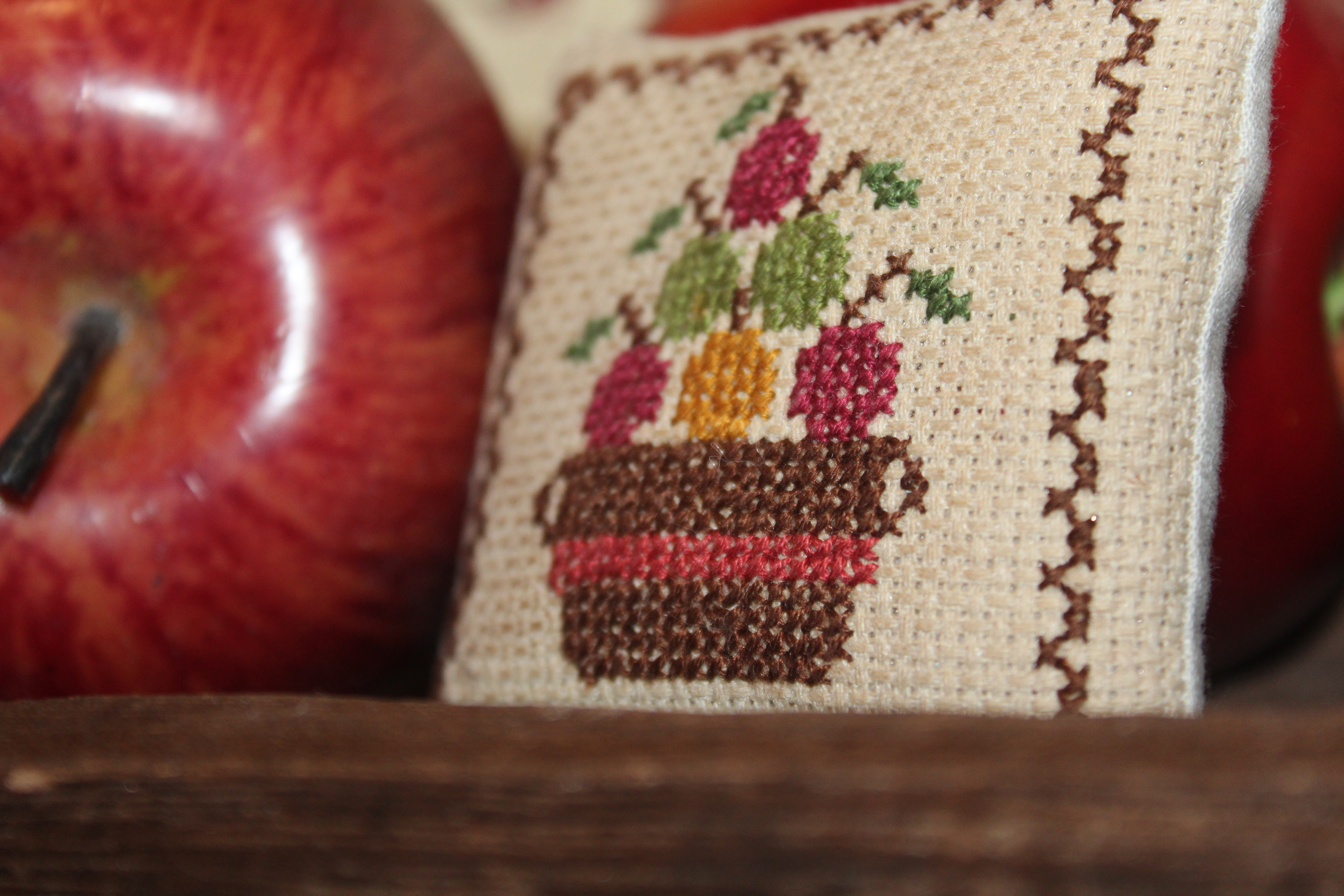 Fun Apple Stamping Pumpkin Craft - Welcome To Nana's