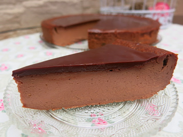 TARTA DE QUESO, CHOCOLATE Y CAFÉ