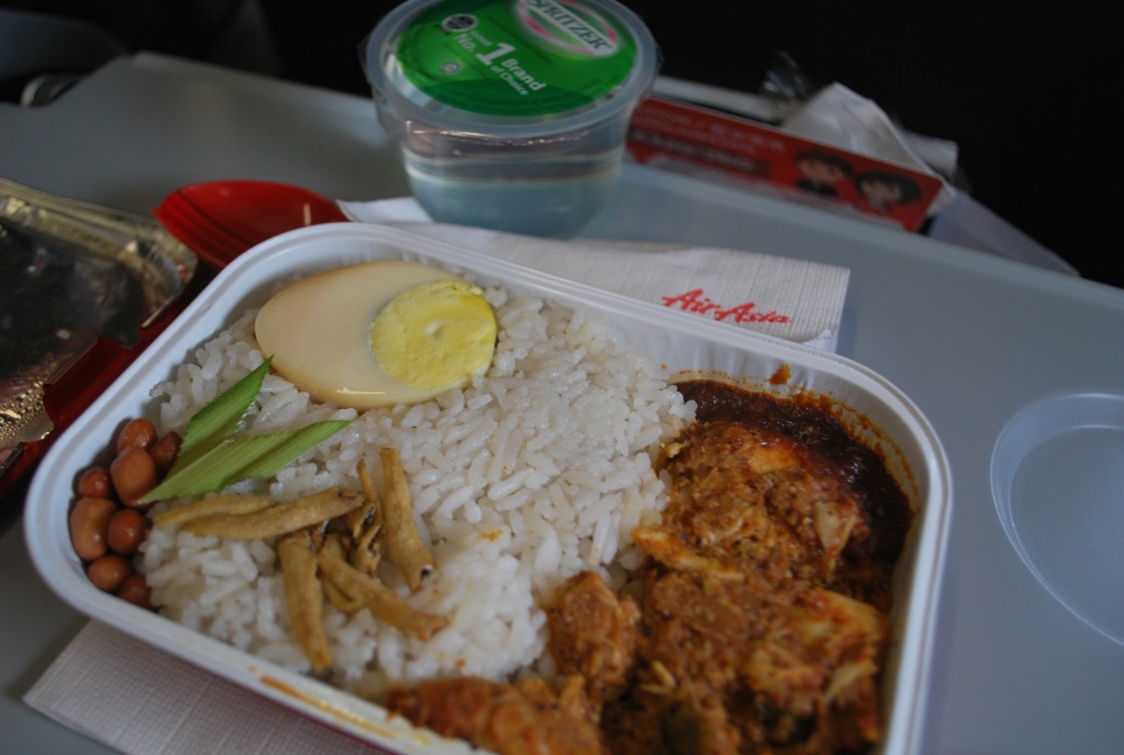 BookWorm Travel: Air Asia Breakfast: Nasir Lemak Pak ...