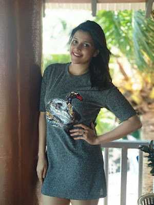 Mannara Chopra latest hd images