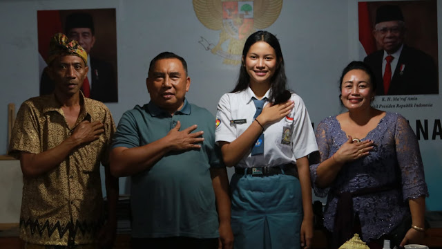    Valentina Dyastika, Pelajar asal Jembrana Ikuti Prosesi Kirab Bendera Pusaka 