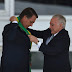 Após receber faixa, Bolsonaro defende fim de corrupção e de vantagens