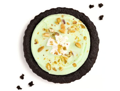 Crumbl Chocolate Pistachio Pie Cookie.