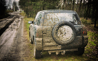 Best Cars for Driving on Dirt Roads