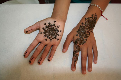 Mehndi Tattoo Designs Seen On www.coolpicturegallery.net