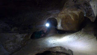 Espeleología en la Cueva del Pando.