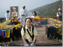 สถานที่ศักดิ์สิทธิ์ พระคันธกุฏิของพระพุทธเจ้าบนเขาคิชกูฏ