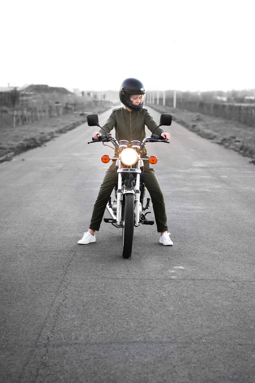 s.oliver, global traveller, jumpsuit, boiler suit, khaki green, suzuki gn125, motorcycle, bell bullitt helmet,  outfit, street style, spring 2019