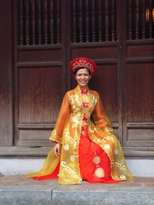 Traditional vietnamese dress for women