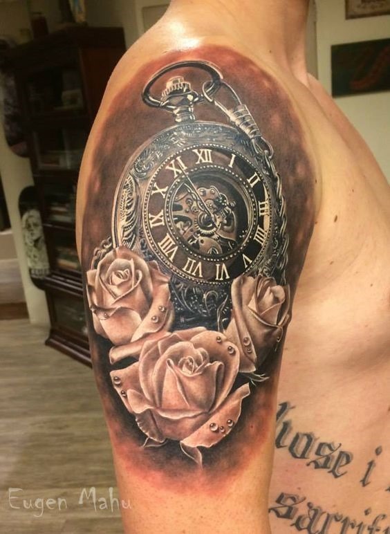 realista_relgio_de_bolso_braço_de_tatuagem